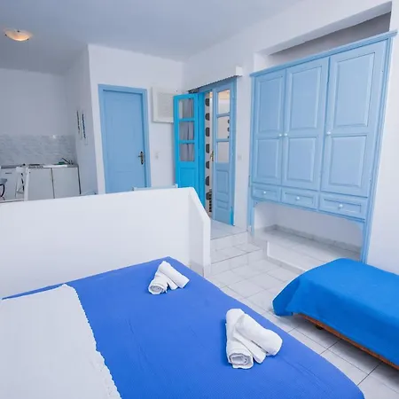 מלון דירות Pico 2*