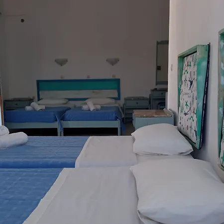 Pico מלון דירות 2*